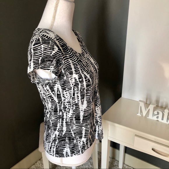 Zebra Print Top - Picture 3 of 5